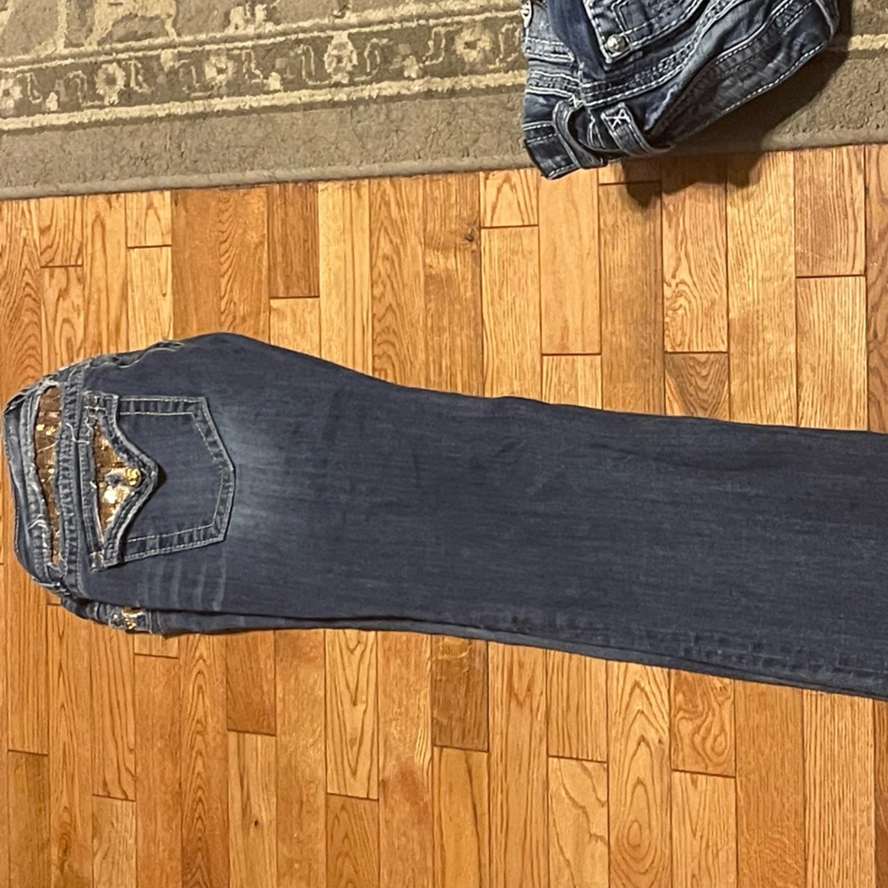 Women miss me jeans